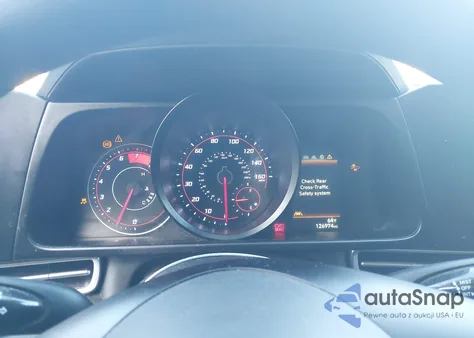 2022 Hyundai Elantra Sel z USA, uszkodzony, nr VIN KMHLM4AG7NU335482